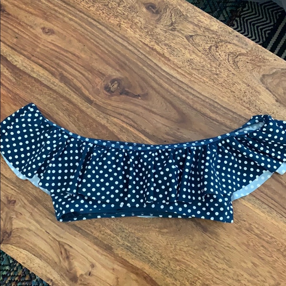 Cabana del sol ruffle top NWOT